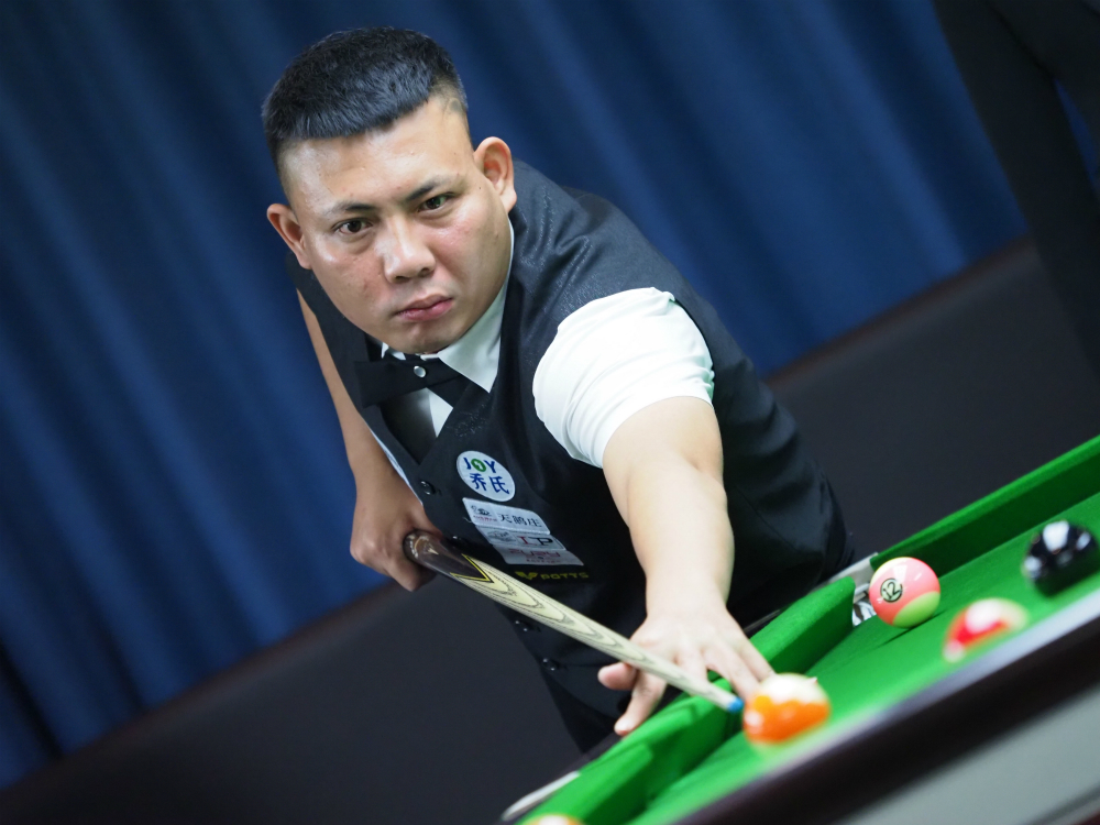 王强夺得亚冬会越野滑雪男子个人短距离（传统技术）金牌.